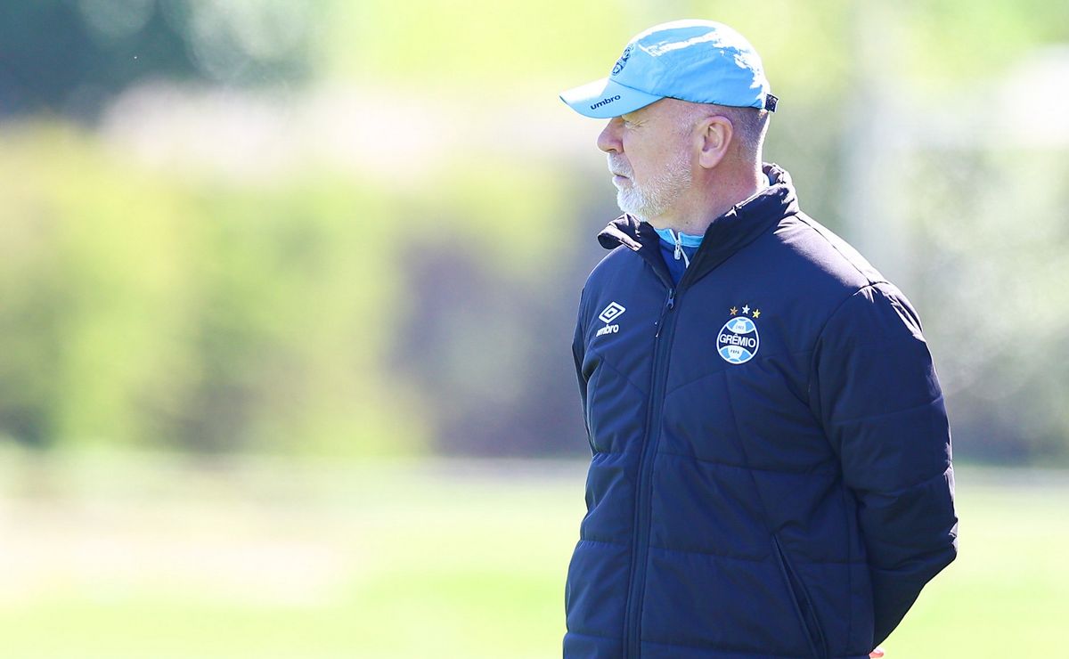 Grêmio de Mano Menezes deverá contar com três reforços para o Gre-Nal 448 no Beira-Rio