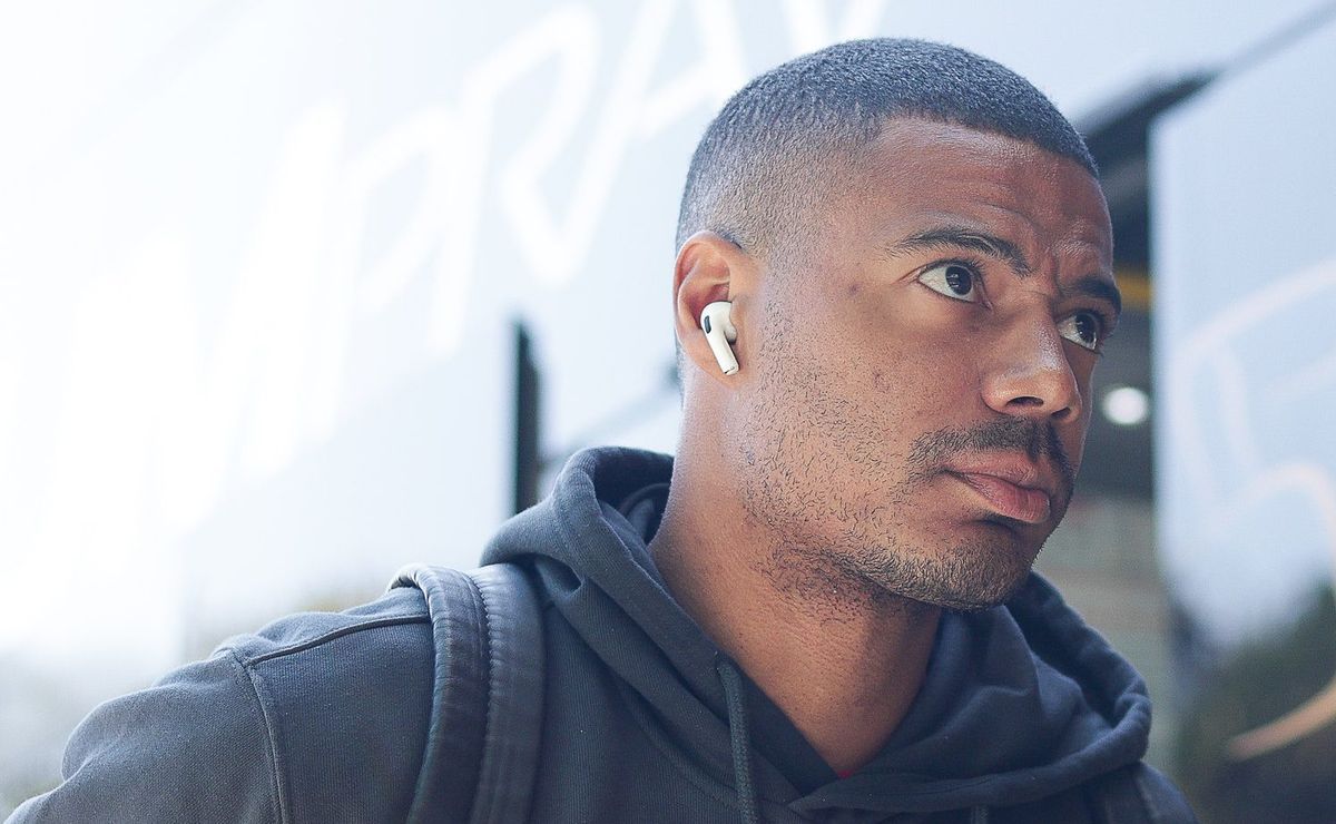 Após não ter entrado em campo contra o Juventude, De La Cruz toma decisão no Flamengo e confia no técnico Filipe Luís