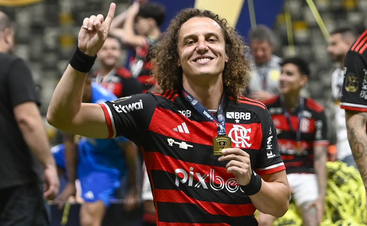 David Luiz critica Vojvoda no Fortaleza e lamenta não ter encerrado a carreira no Flamengo