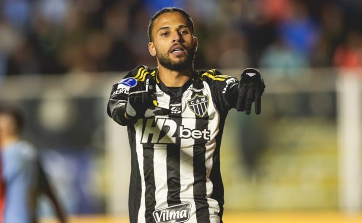 Torcida do Atlético Mineiro vibra com Alexsander após golaço na altitude contra o Bolívar: “Melhor contratação esse ano!”