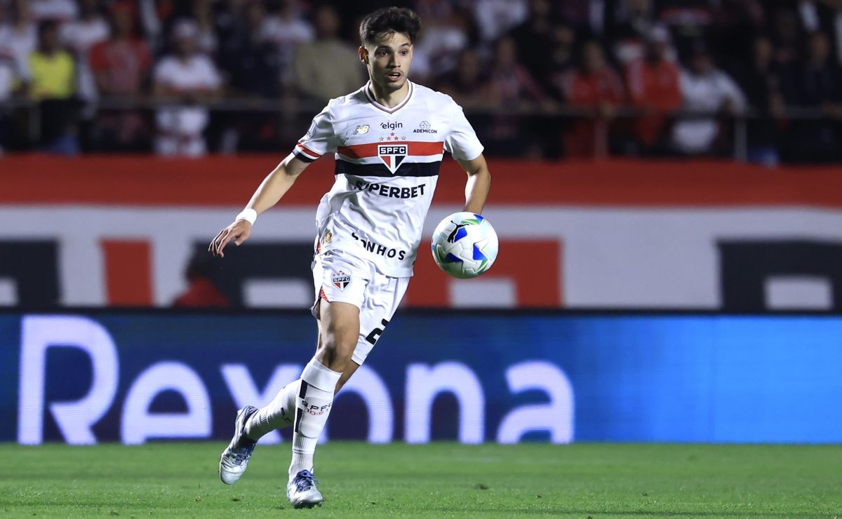 Marcos Antônio retorna e forma dupla com Bobadilla em jogo decisivo do São Paulo contra a LDU