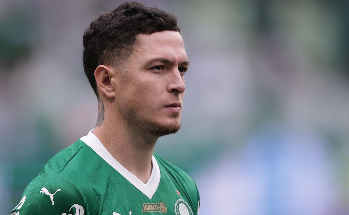 Aníbal Moreno ‘acende alerta’ no Palmeiras ao projetar o Choque-Rei: “Clássico é um jogo à parte”