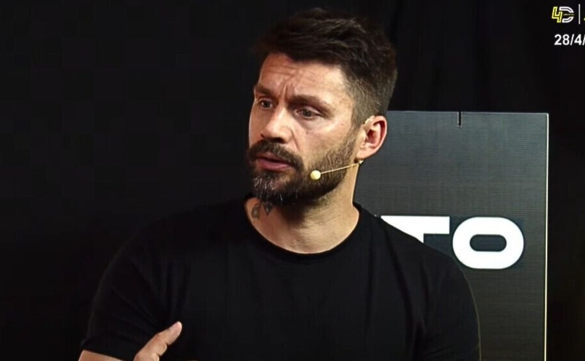 Rafael Sobis elogia Marlon por sinceridade no Grêmio, mas alerta: “não precisa citar o Inter”
