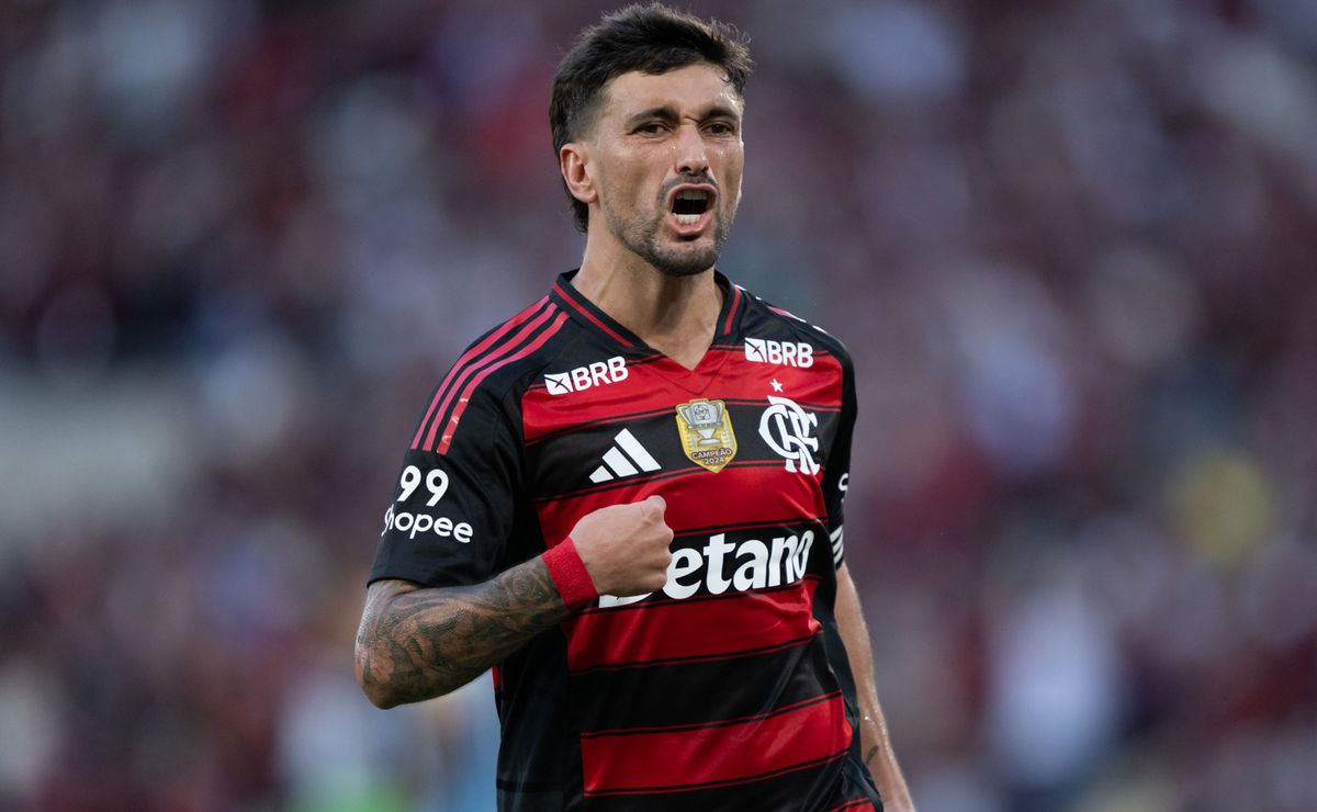 Arrascaeta é a esperança de Filipe Luís para o clássico entre Botafogo x Flamengo pelo Brasileirão