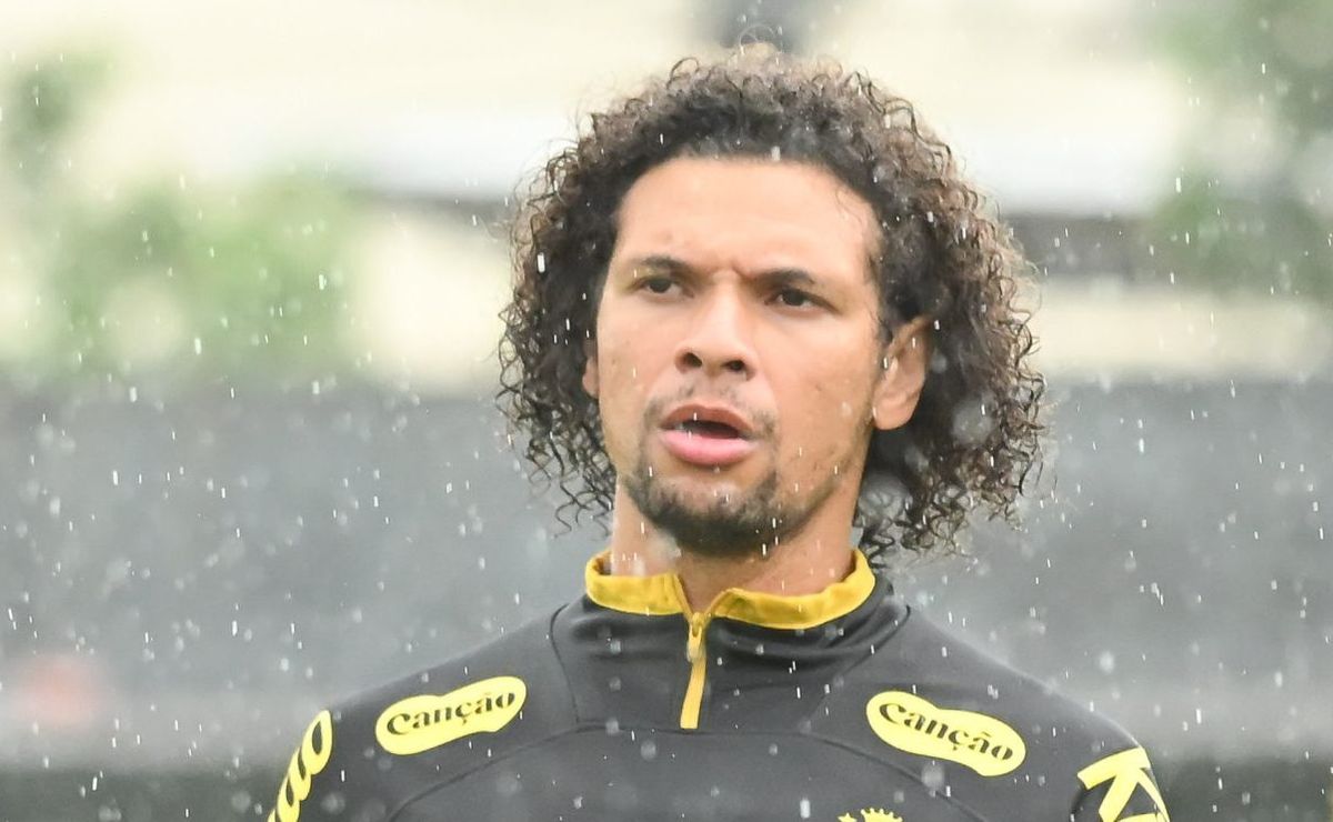 Willian Arão vai ser titular em Santos x Corinthians e João Schmidt e Bontempo são barrados