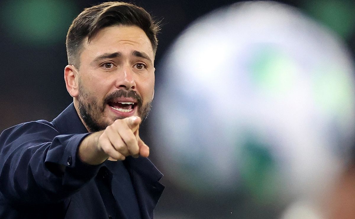 Davide Ancelotti demitido no Botafogo tem escolha dos líderes no elenco e treinador continua no cargo