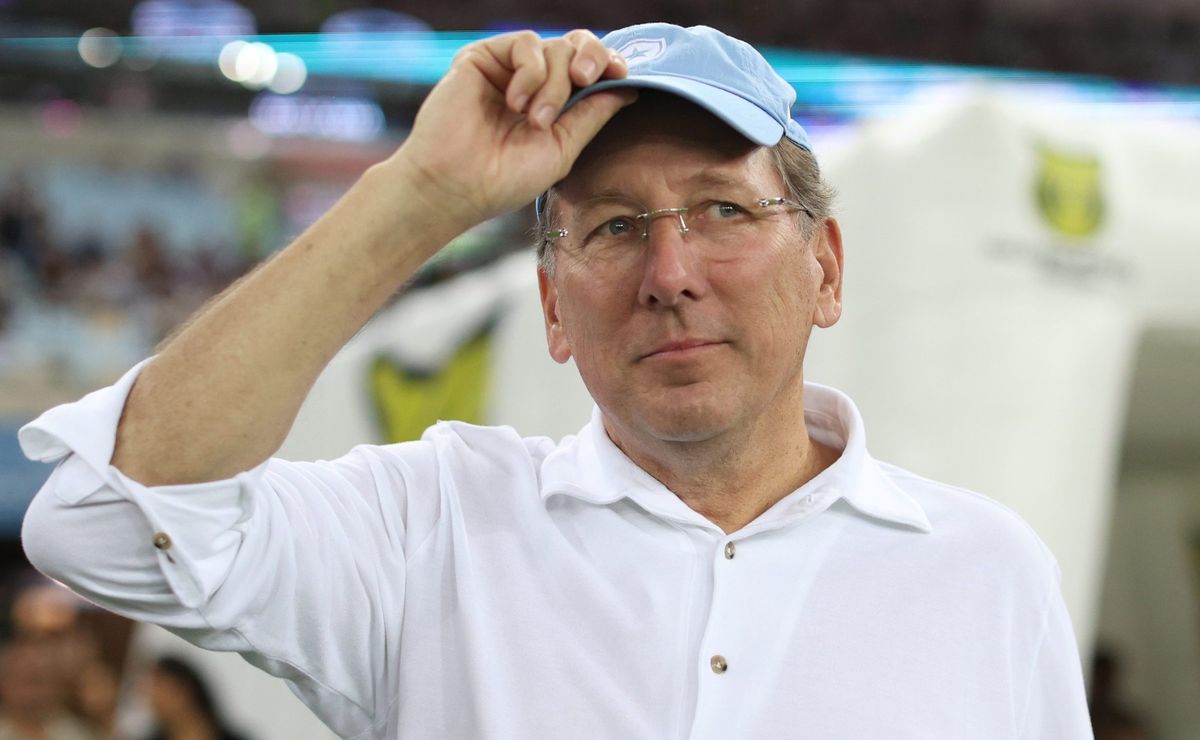 John Textor surpreende ao avaliar positivamente o ano do Botafogo: “Desculpe se dizer isso incomoda” 