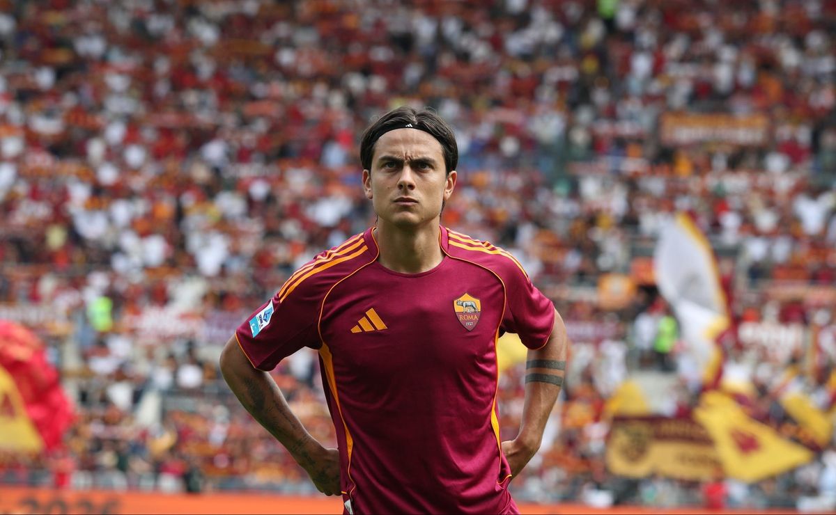 Flamengo usa ajuda de Wesley, da Roma, para convencer Dybala e mira reforço de impacto em 2026