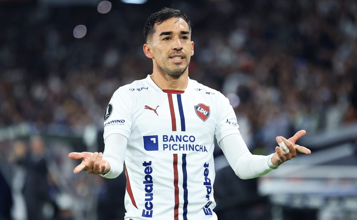 Palmeiras é dominado pela LDU, perde por 3 a 0 e se complica na semifinal da Libertadores