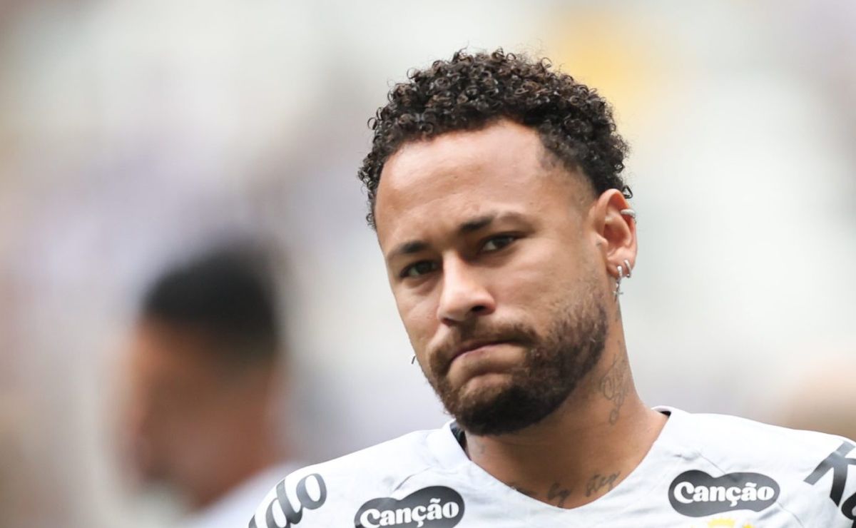 Neymar ainda não renovou e Santos estuda buscar contratação de Gabigol como substituto imediato em 2026