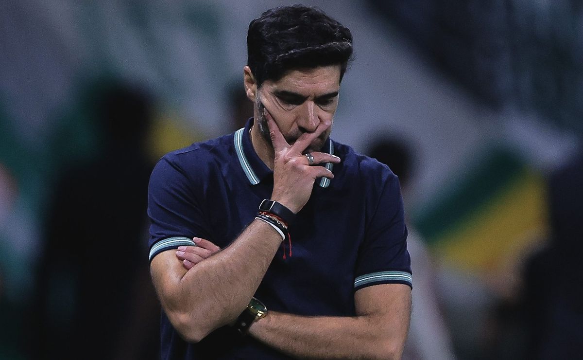 Casagrande destaca missão heroica de Abel no Palmeiras e alerta sobre perigo de motivação exagerada