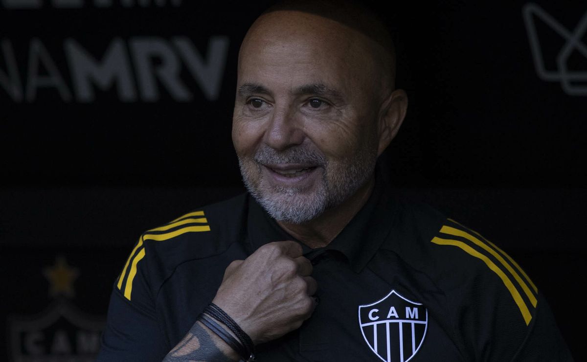 Sampaoli autoriza e Atlético-MG deve manter Saravia, Victor Hugo e Ruan Tressoldi em 2026