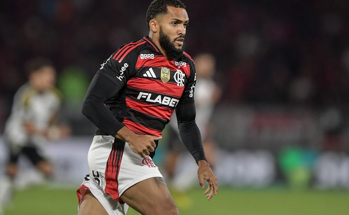 Mesmo com ataque desfalcado, Flamengo deve priorizar Plata e Wallace Yan e preterir Juninho como falso 9