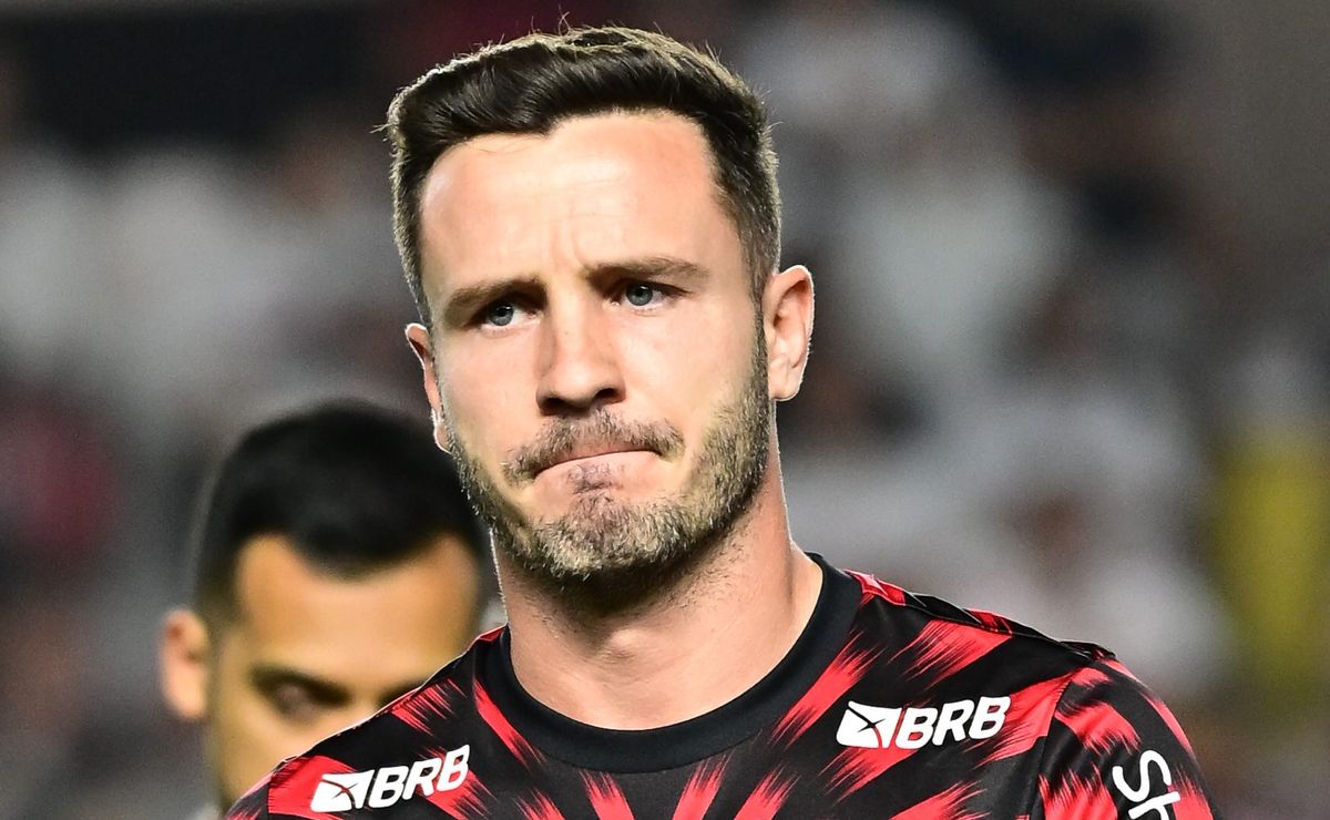 Saúl é muito criticado em São Paulo x Flamengo e recebe veredito da torcida após má atuação