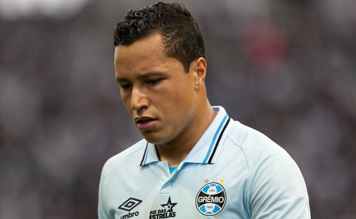 Marlon desabafa após perder para o Cruzeiro e aborda amizade que deixou na Toca da Raposa