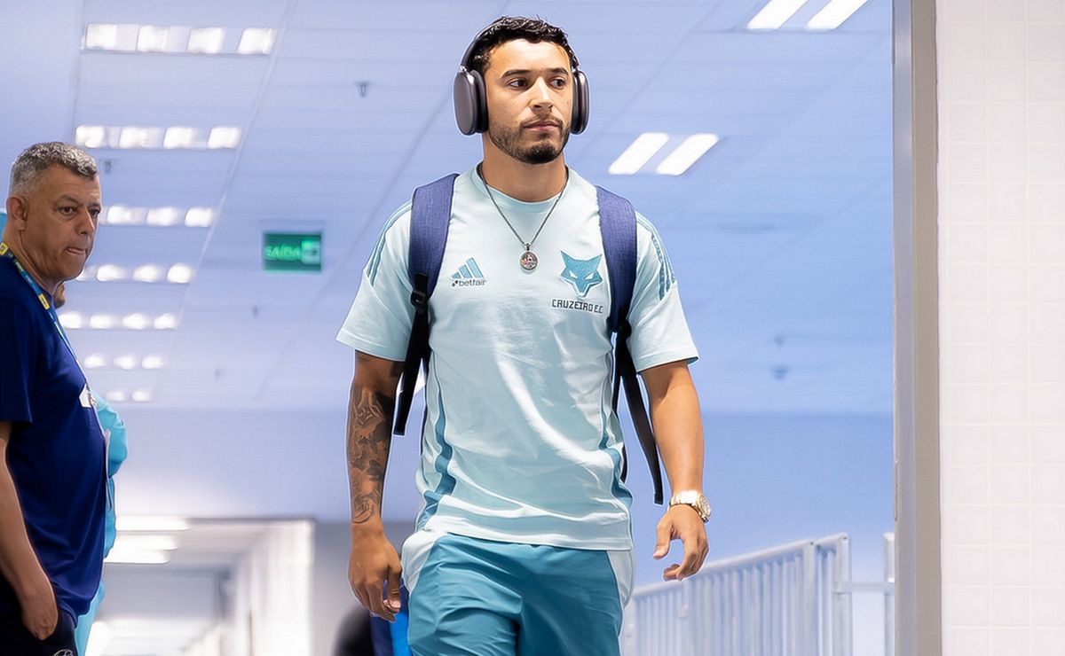 William, ex-Internacional, provoca após vitória do Cruzeiro: “Ganhar do Grêmio é melhor ainda”