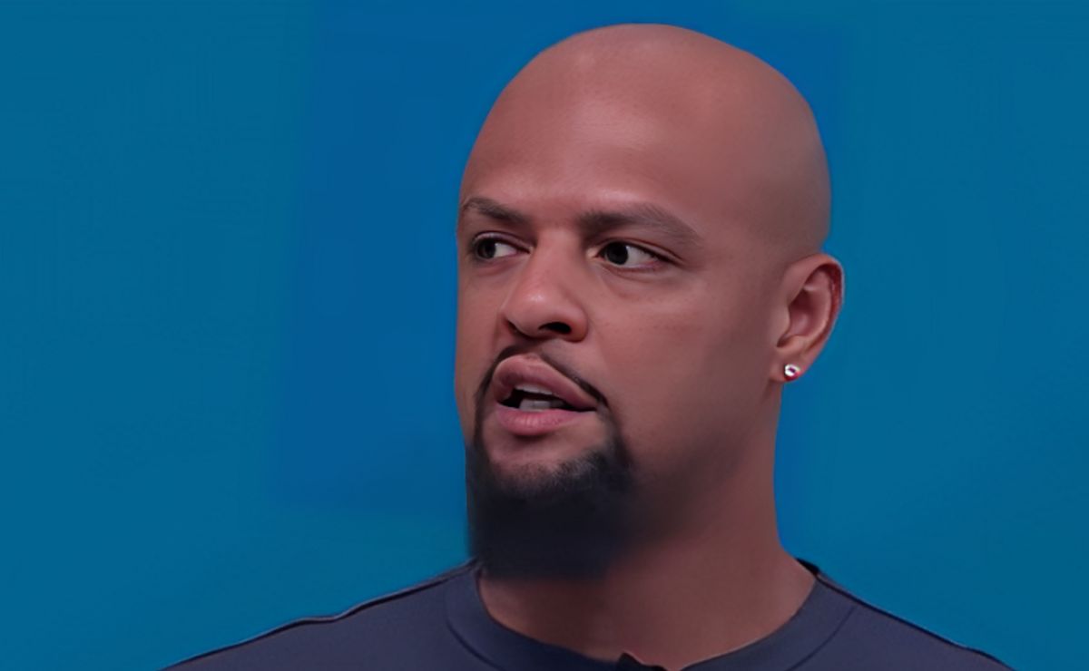 Felipe Melo manda recado em rede nacional e defende Plata após expulsão no Flamengo: “Excesso de vontade”