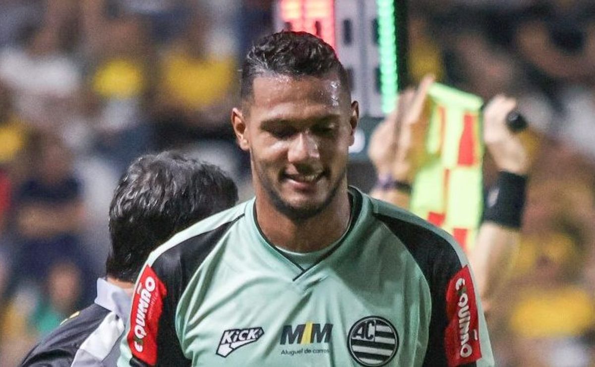 Grêmio pode acertar 5 saídas para 2026:  Ronald, Adriel, Carballo, Arezo e Mayk