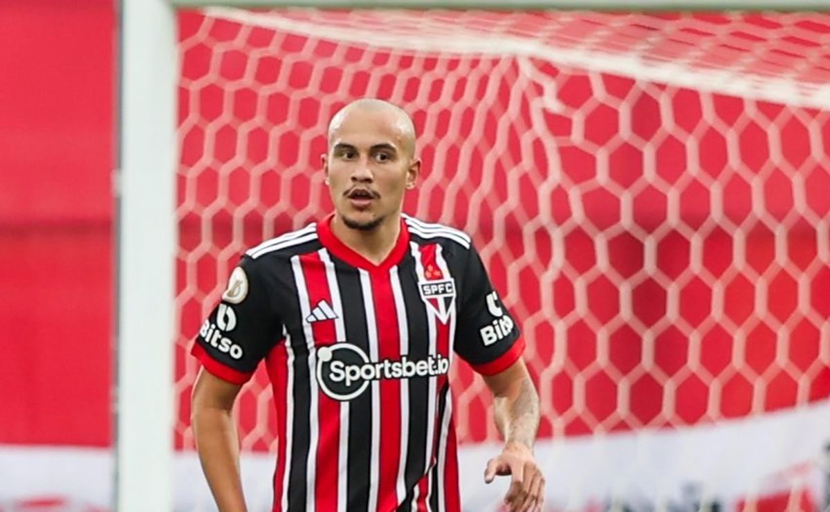 Zagueiro pede saída com rescisão e São Paulo já avalia liberação de Matheus Belém