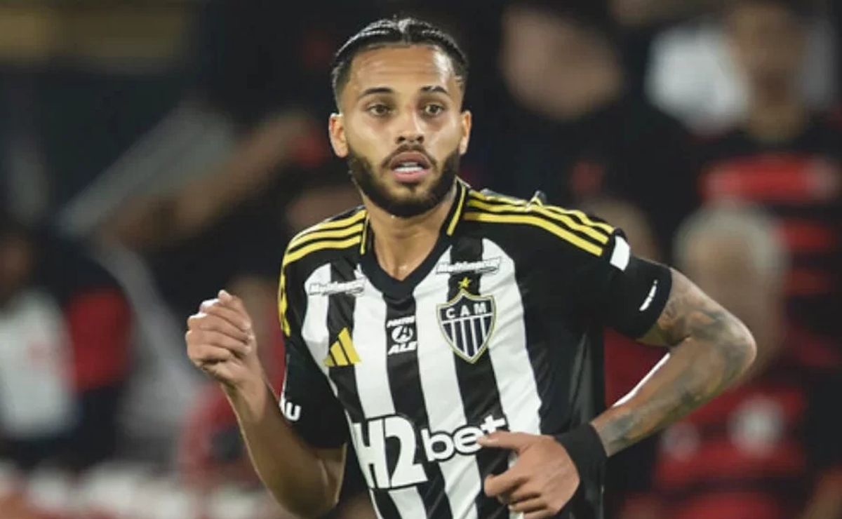 Alexsander mostra versatilidade como principal característica para ganhar vaga entre os titulares do Atlético-MG