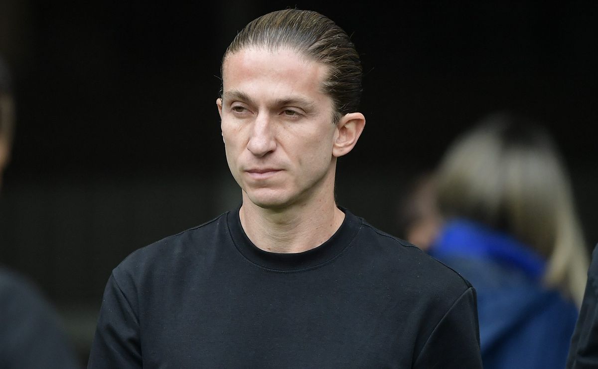 Clima esquenta: parte do elenco do Flamengo se irrita com proteção de Filipe Luís a Gonzalo Plata