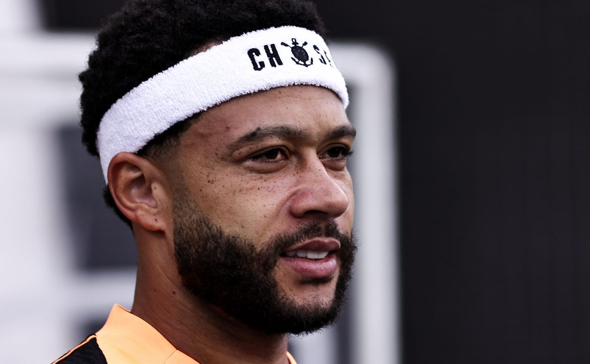 Memphis Depay dá um basta e confirma permanência no Corinthians para brilhar na Copa do Mundo