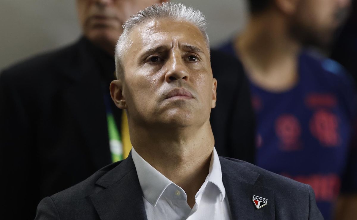 Demissão de Crespo no São Paulo é pedida por Nilson Cesar: “Precisa de um técnico de mais qualidade”