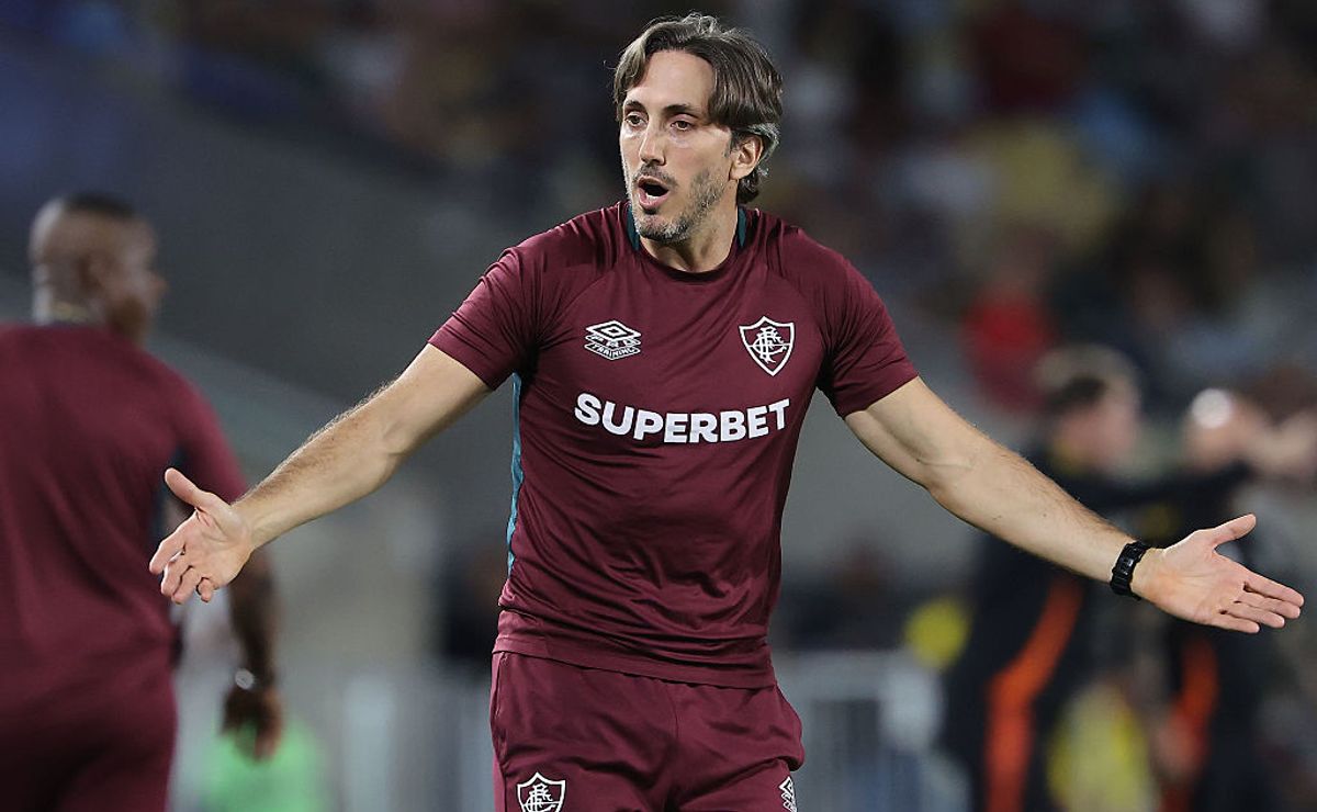 Fluminense não marca um gol sequer como visitante há 3 jogos e Zubeldia liga o sinal de alerta nas Laranjeiras