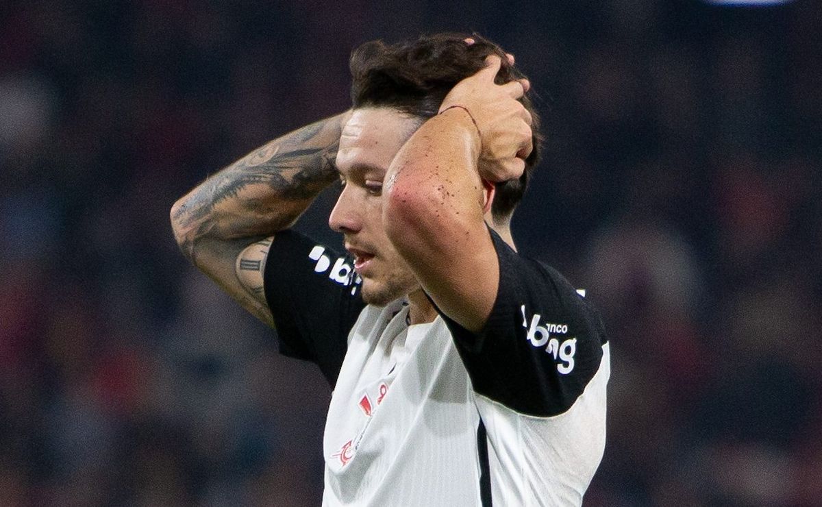 Cartão amarelo de Rodrigo Garro não pegou bem no Corinthians, segundo Samir Carvalho