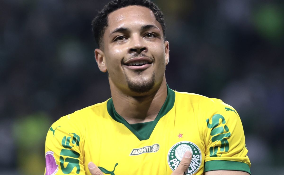 Vitor Roque deixa Vinicius Junior para trás e é o atacante da Seleção Brasileira mais goleador