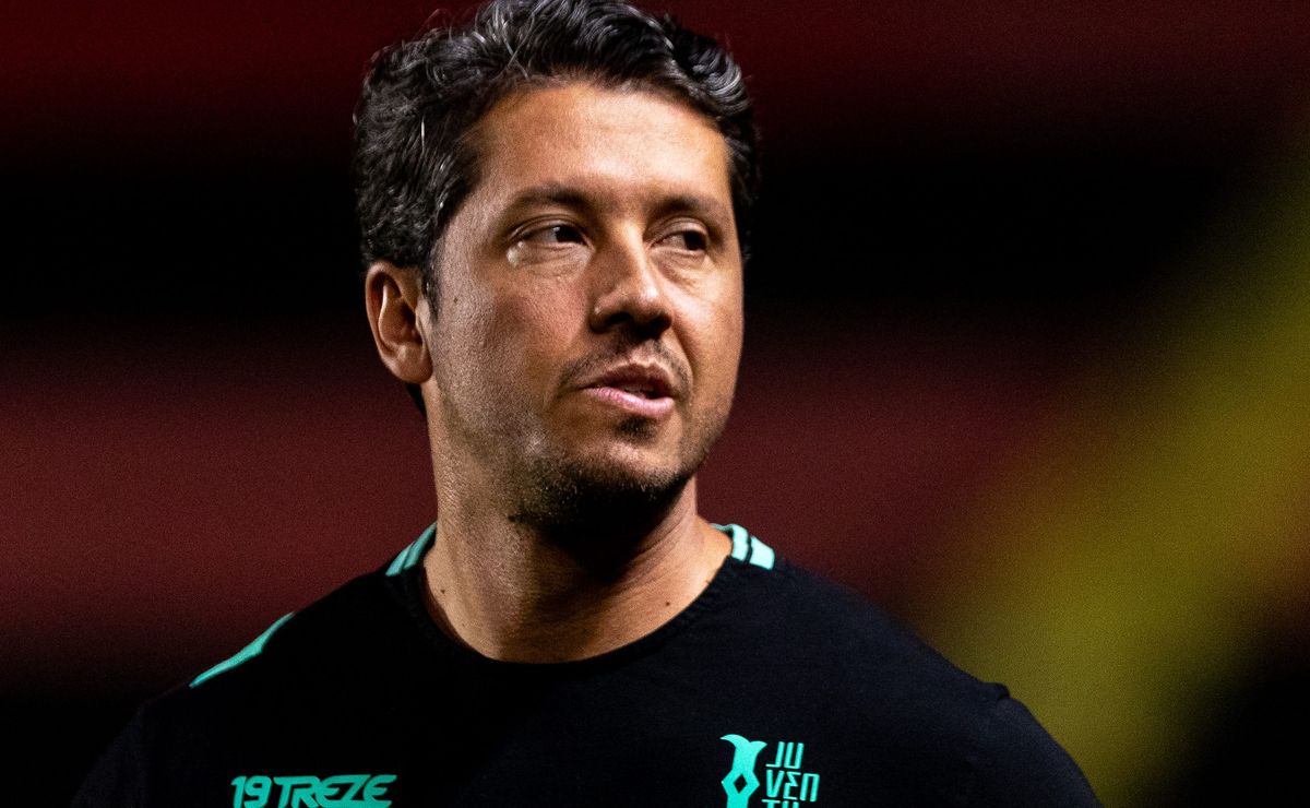 Thiago Carpini, do Juventude, enche a bola do Cruzeiro: “Equipe que briga pelo título”