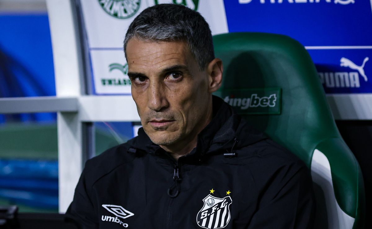 Santos acabou de rescindir o contrato do meio-campista João Victor Balão