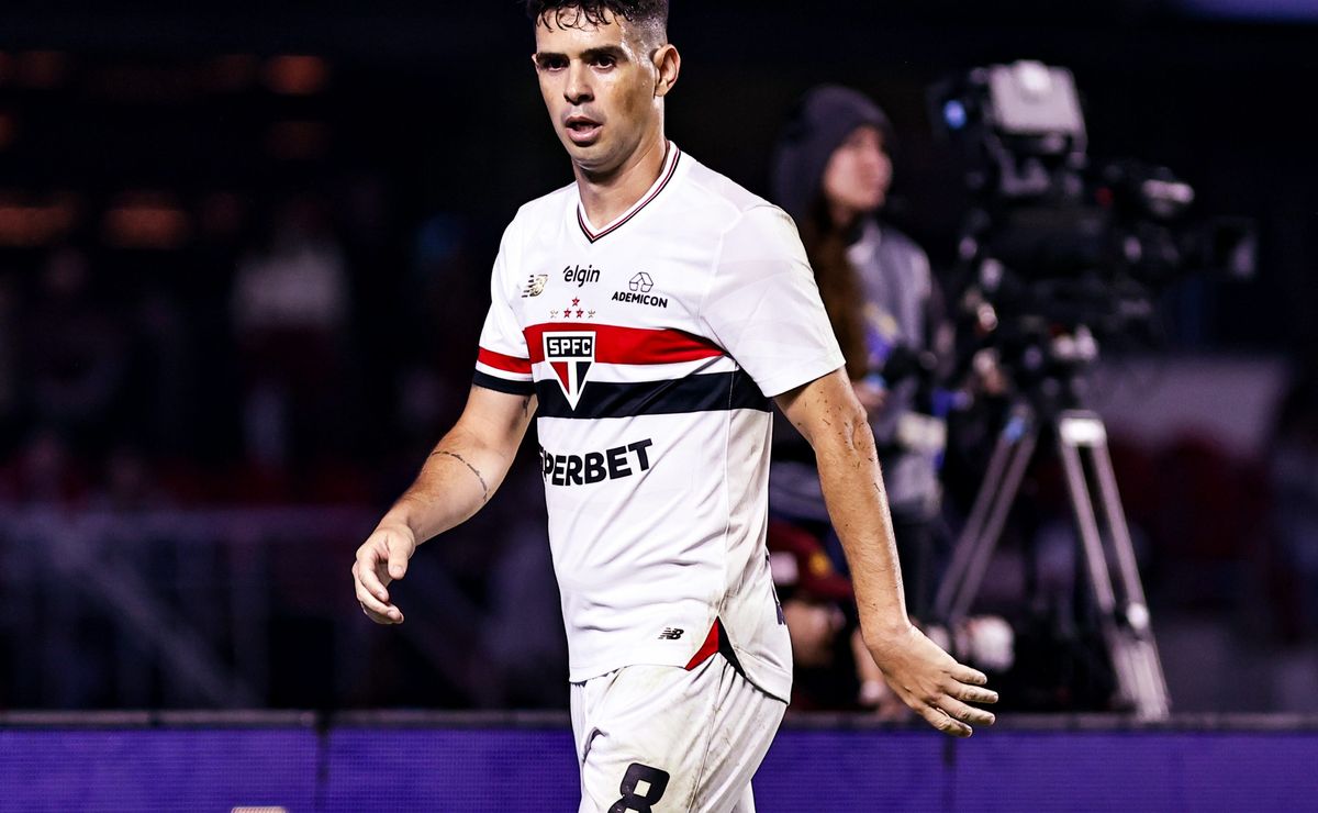 São Paulo revela diagnóstico após desmaio de Oscar e jogador segue internado para novos exames importantes