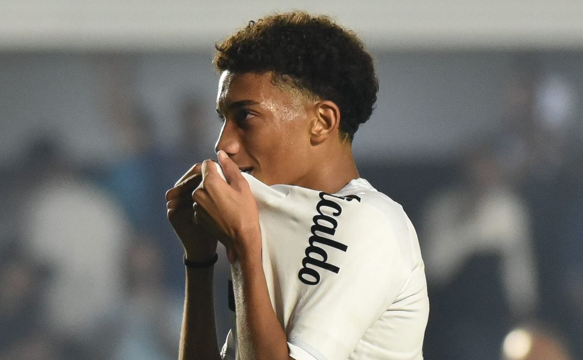 Santos pode receber valor exorbitante por Robinho Jr e não descarta venda em 2026