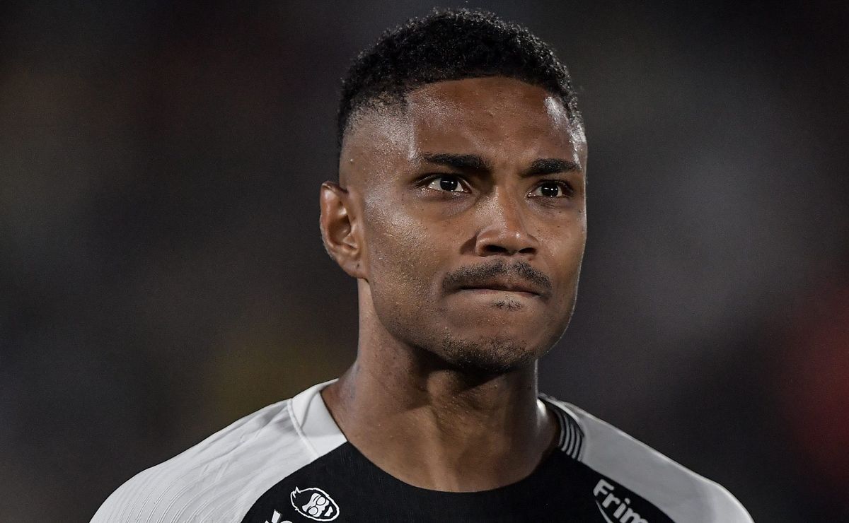 Vitinho celebra recuperação no Corinthians e projeta clássico contra o São Paulo: “Vamos com tudo”