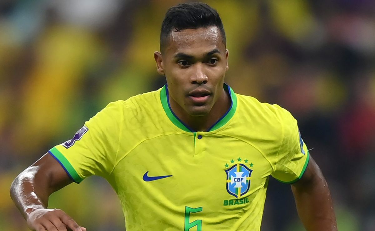 Alex Sandro projeta amistosos e valoriza trabalho de Ancelotti na Seleção Brasileira: “Um privilégio ouvir isso”