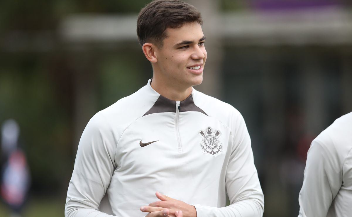 Palmeiras sinaliza interesse em Gabriel Moscardo, mas estafe não vê retorno ao futebol nacional