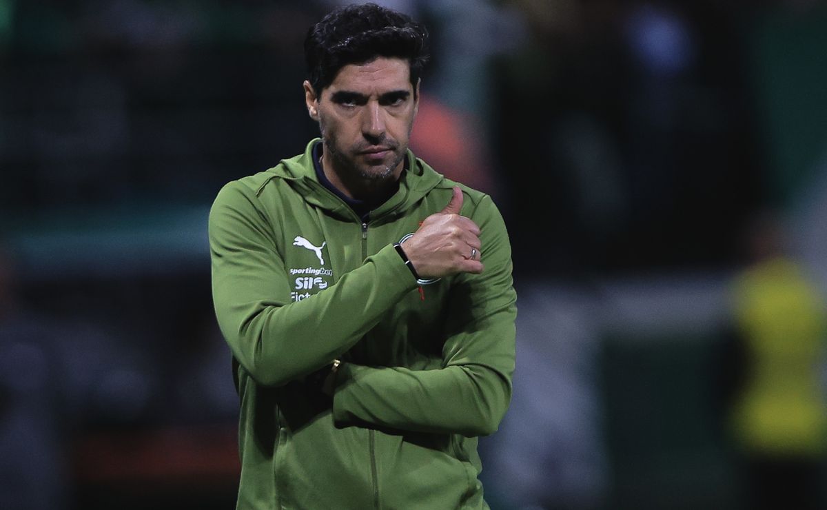 Abel Ferreira se magoou com parte da torcida do Palmeiras e recebeu conselho de ex-presidente: “Virar a página”