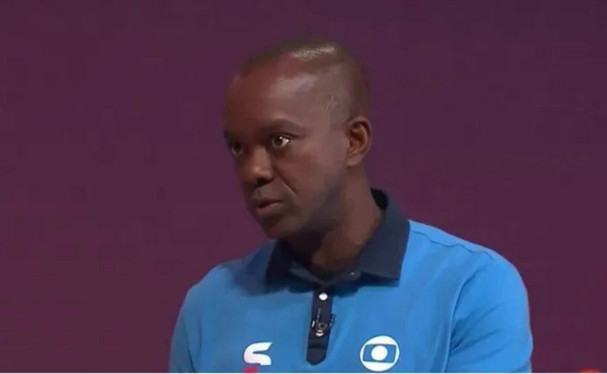 PC Oliveira analisa polêmica em Santos x Palmeiras e revela acerto de Raphael Claus