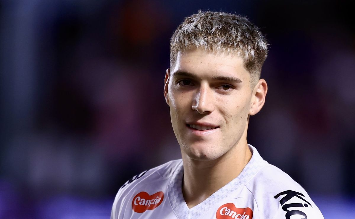 Vojvoda elogia Rollheiser, autor do gol da vitória do Santos sobre o Palmeiras: “Um gol merecido”