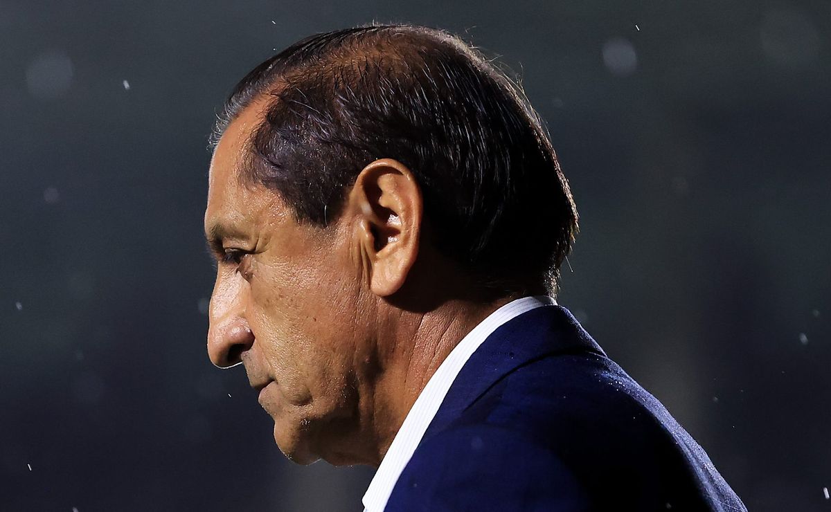 Inter enfrenta Ceará com nove pendurados e risco enorme para jogo decisivo contra o Santos