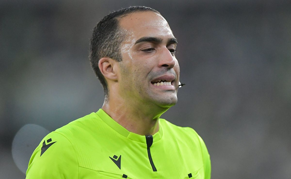 CBF define arbitragem para o Fla-Flu decisivo e Davi Lacerda apita clássico no Maracanã