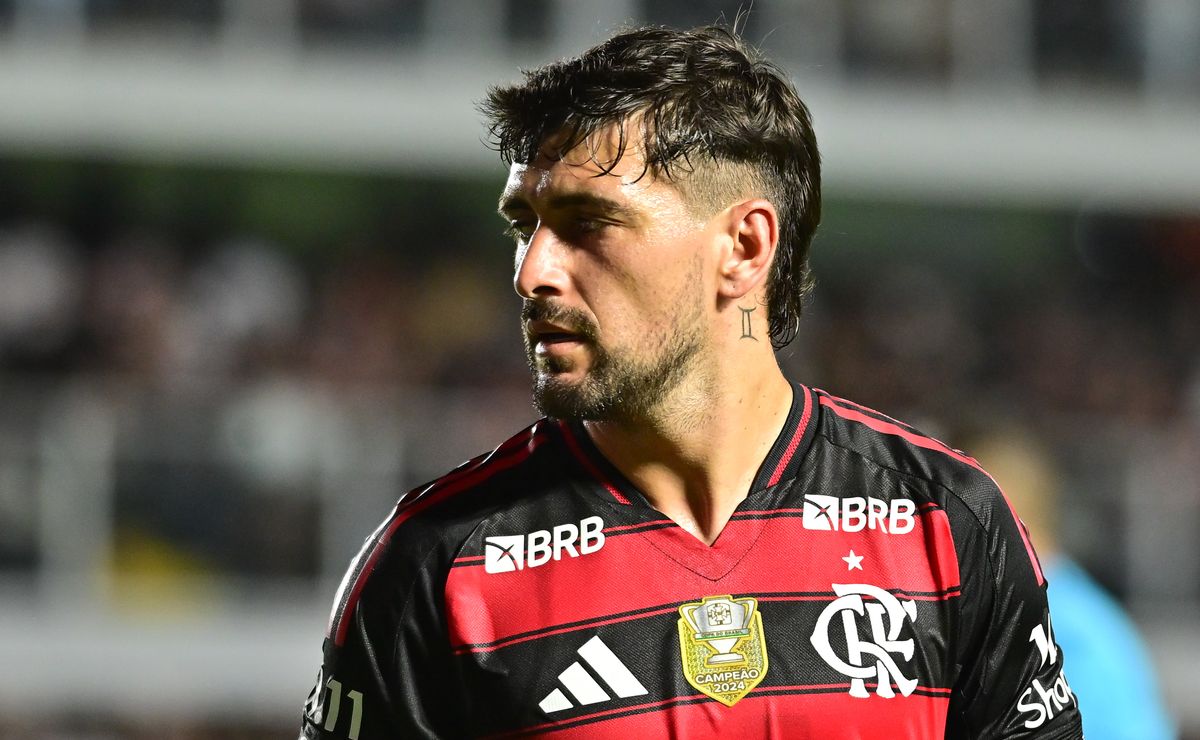 Artilheiro do Flamengo, Arrascaeta tem mais gols no Brasileirão do que todo o ataque do Botafogo