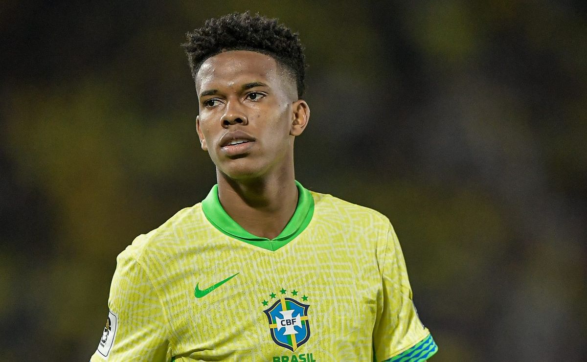 Estevão explica motivo de não ter cobrado pênalti que Paquetá errou na Seleção Brasileira: “veio a ordem”