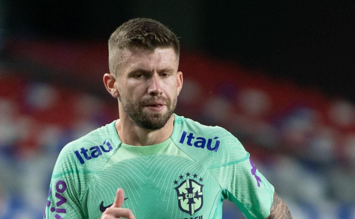 Caio Henrique manda a real sobre volta ao Grêmio: “Tenho muito carinho”