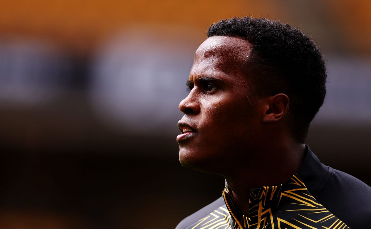 Flamengo decide pagar R$ 100 milhões para anunciar 3 contratações de peso e Arias puxa fila