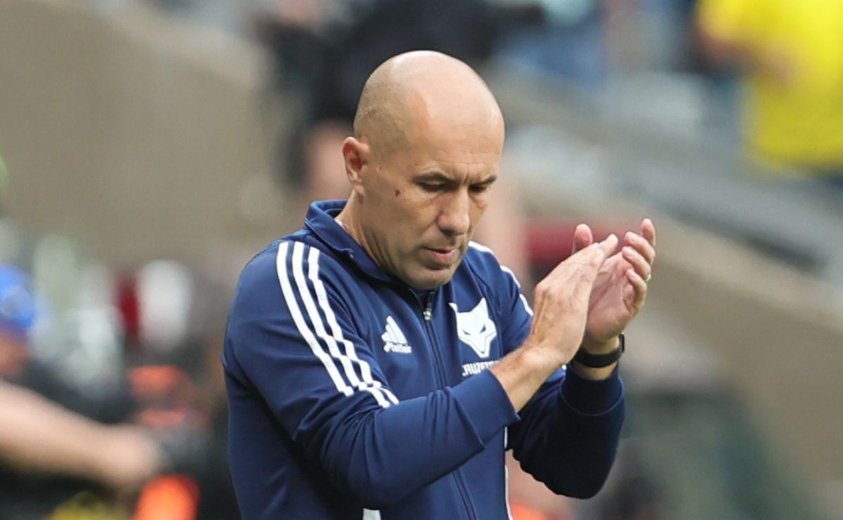 Jardim ganha reforços de última hora para Juventude x Cruzeiro e Matheus Henrique e Fagner são novidades