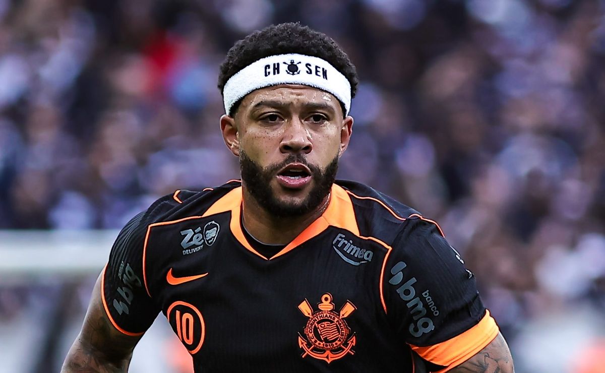 Corinthians acaba com mistério e define que Memphis Depay vai iniciar como titular contra o São Paulo