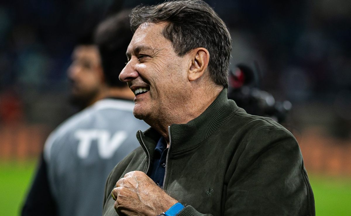 Pedrinho BH é comunicado no Cruzeiro e Tevis entra no radar de times europeus para 2026