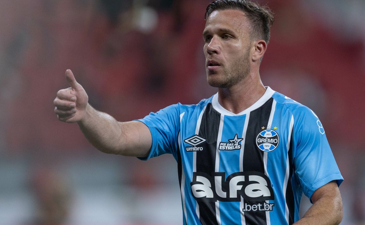Mano Menezes corta Arthur e Amuzu de Botafogo x Grêmio por 2 motivos importantes